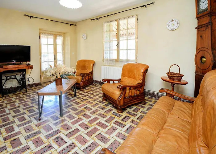 Pet Friendly In Uzes Baron (Gard)