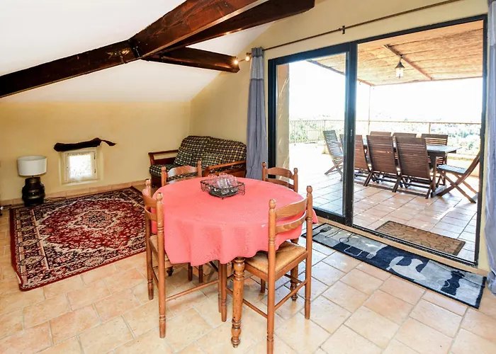 Pet Friendly In Uzes Casa de Férias